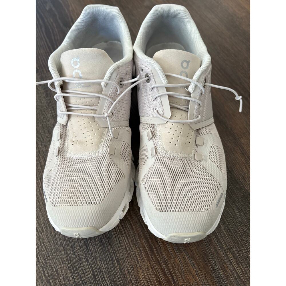 On Running On Cloud 5 Swiss Engineering Sneakers Pearl White Women's Size 9.5. - Picture 8 of 9